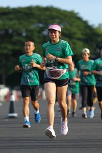 BIB: 
                            <button type="button" onclick="openModal(5173140)" class="btn btn-primary btn-sm float-right btn-popup" data-toggle="modal" data-target=".modal-high-quality">
                        <i class="fas fa-shopping-cart"></i> Add to Cart
                    </button>
                                            <button type="button" onclick="isThisMe(5173140, true)" class="btn btn-success btn-sm float-right btn-popup btn-isme hidden" data-toggle="tooltip" data-placement="bottom" title="นี่คือรูปของคุณใช่ไหม คลิกที่นี่เพื่อเอาเข้าอัลบั้ม">
                        <i class="fas fa-plus"></i> Add to album
                    </button>
                    <button type="button" onclick="isThisMe(5173140, false)" class="btn btn-warning btn-sm float-right btn-popup btn-isnotme hidden">
                        <i class="fas fa-ban"></i> Remove from album
                    </button>